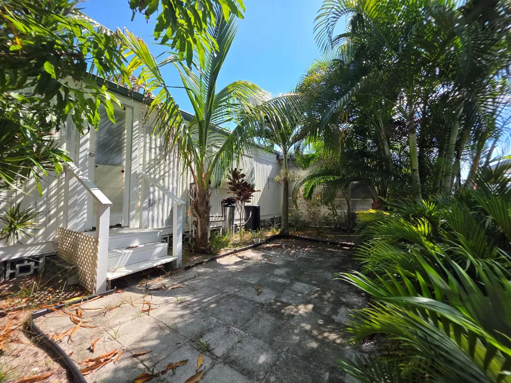 6125 Guava Lane Atlantis, FL 33462