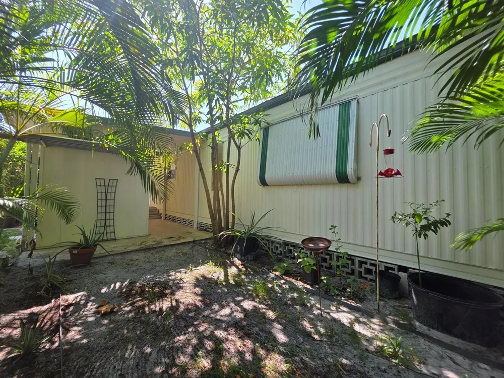 6125 Guava Lane Atlantis, FL 33462