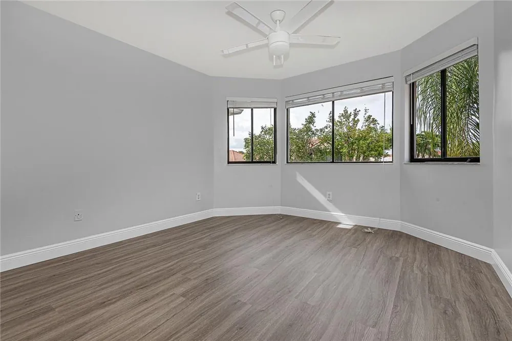 11551 SW 11th Street Pembroke Pines, FL 33025