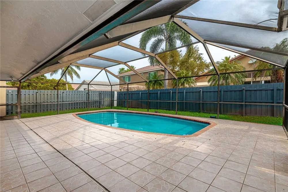 11551 SW 11th Street Pembroke Pines, FL 33025