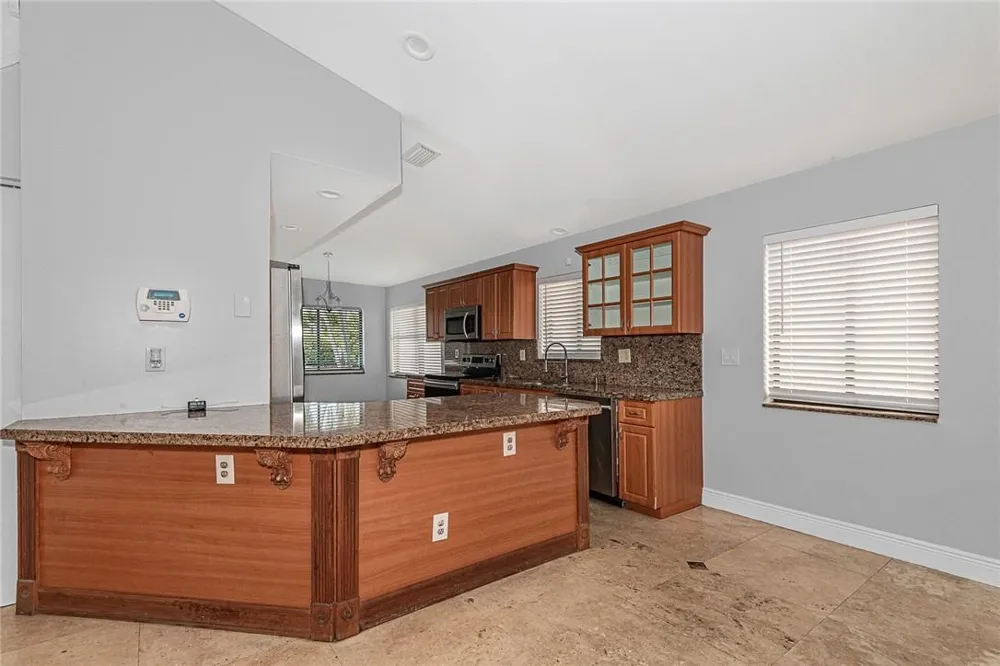 11551 SW 11th Street Pembroke Pines, FL 33025