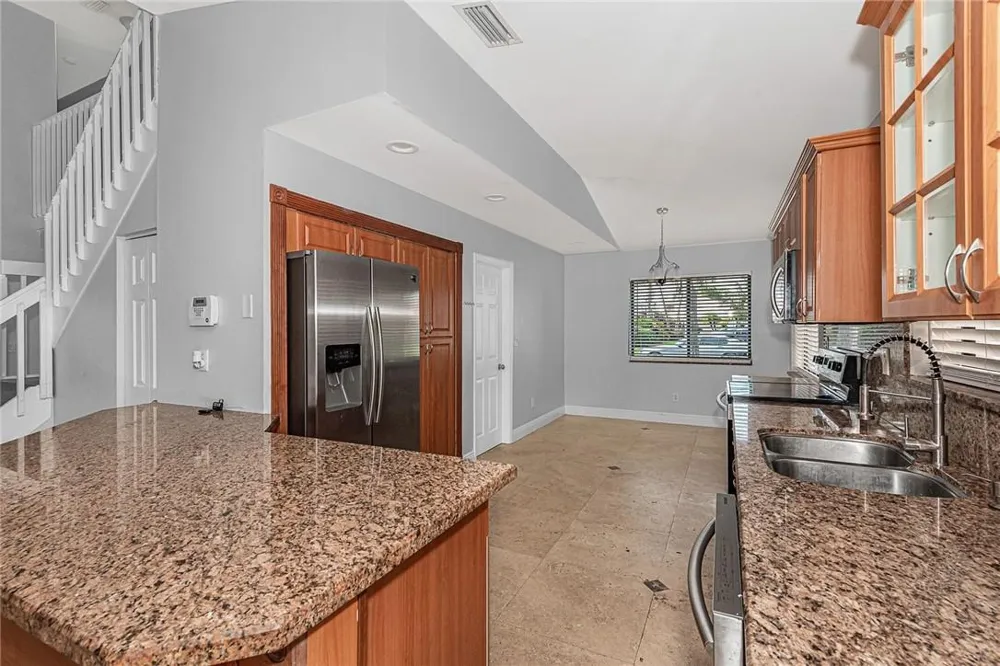 11551 SW 11th Street Pembroke Pines, FL 33025