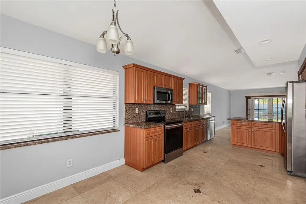 11551 SW 11th Street Pembroke Pines, FL 33025