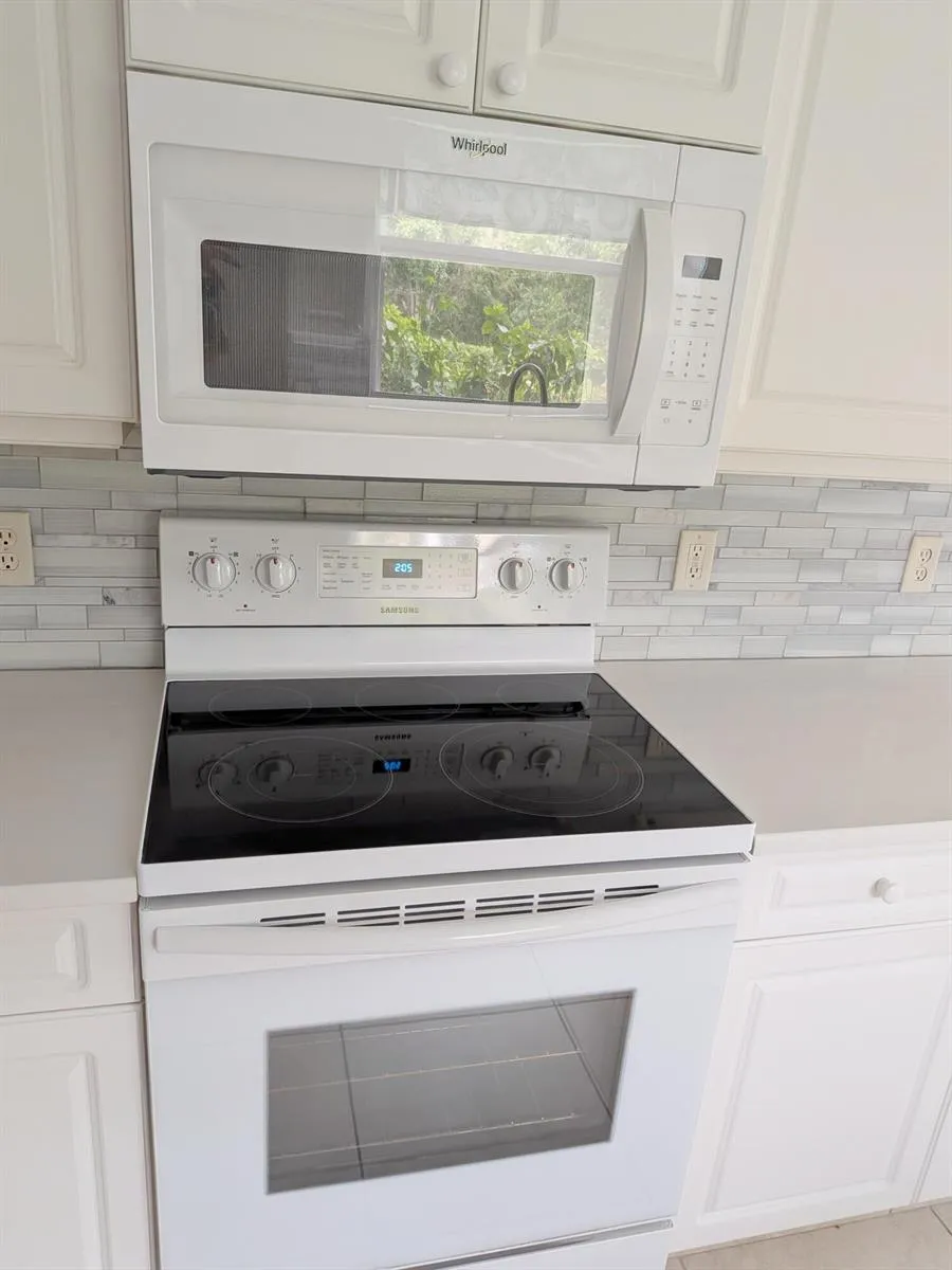 5410 25th Place Vero Beach, FL 32966