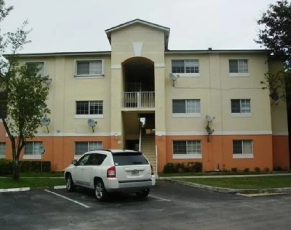 3700 56TH AVENUE #1030 Hollywood, FL 33021