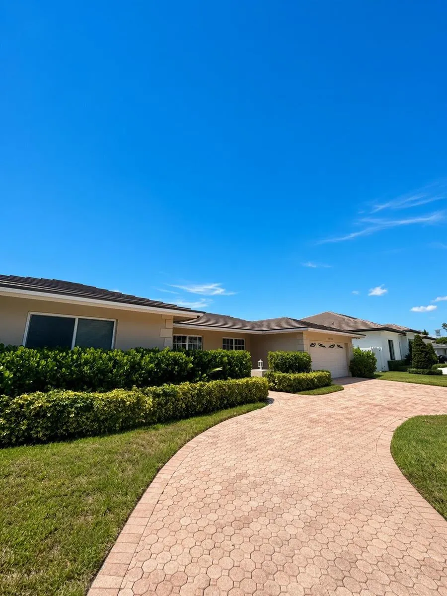 2910 NE 39TH COURT Lighthouse Point, FL 33064