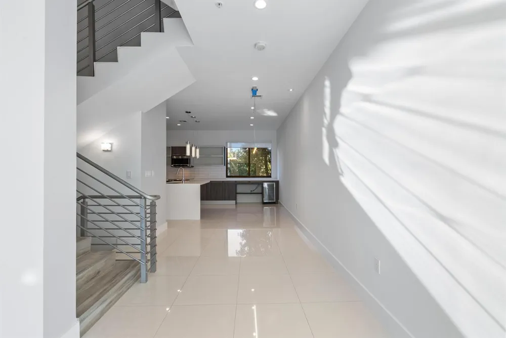 180 SE 4TH TERRACE Pompano Beach, FL 33060
