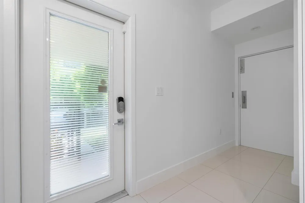 180 SE 4TH TERRACE Pompano Beach, FL 33060