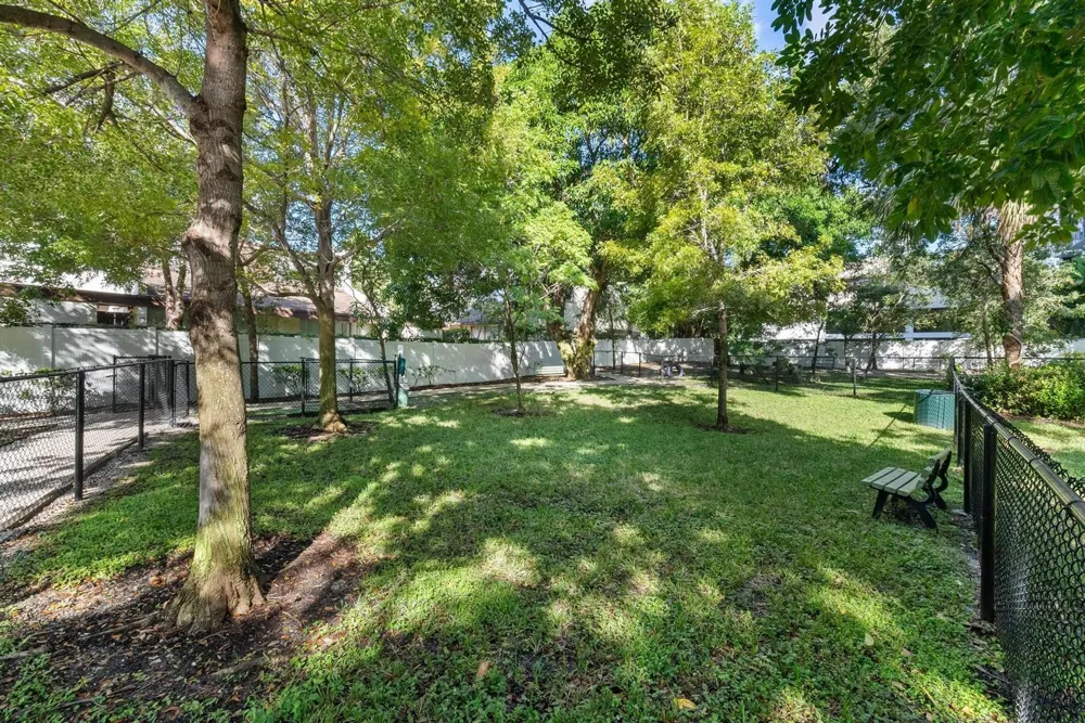 180 SE 4TH TERRACE Pompano Beach, FL 33060