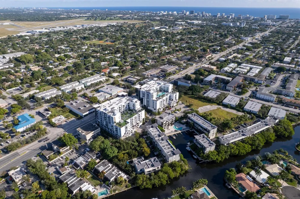 180 SE 4TH TERRACE Pompano Beach, FL 33060