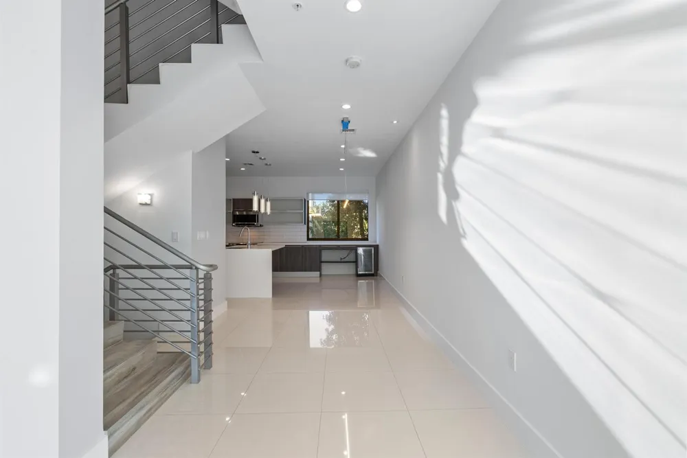 180 SE 4TH TERRACE Pompano Beach, FL 33060