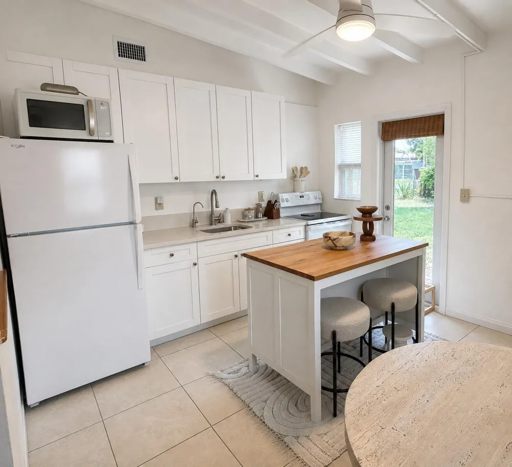129 SW 21ST WAY Fort Lauderdale, FL 33312
