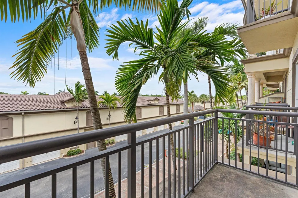 2617 NE 14th Avenue #109 Wilton Manors, FL 33334