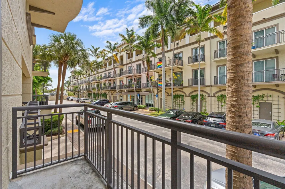 2617 NE 14th Avenue #109 Wilton Manors, FL 33334