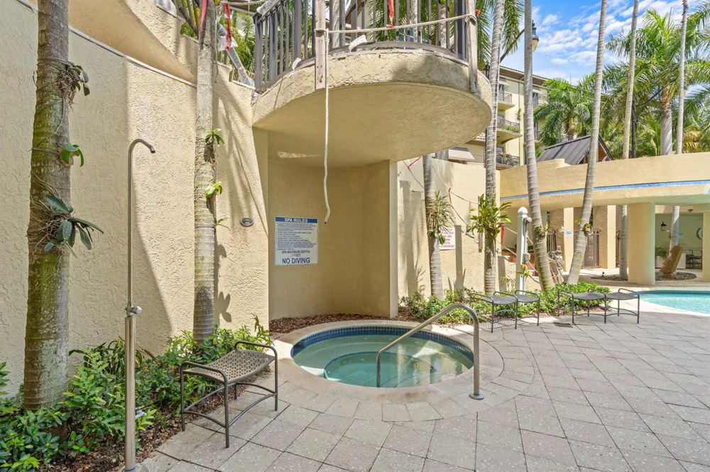 2617 NE 14th Avenue #109 Wilton Manors, FL 33334