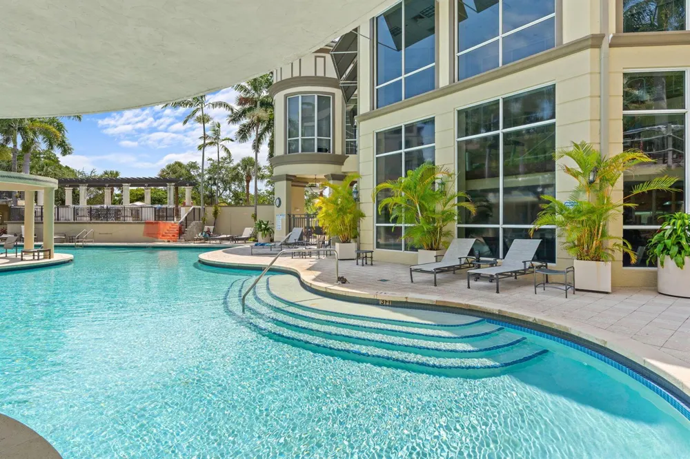 2617 NE 14th Avenue #109 Wilton Manors, FL 33334