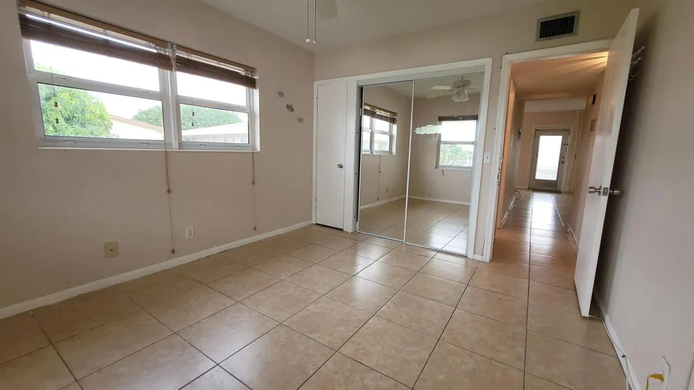 208 EASTHAMPTON I West Palm Beach, FL 33417