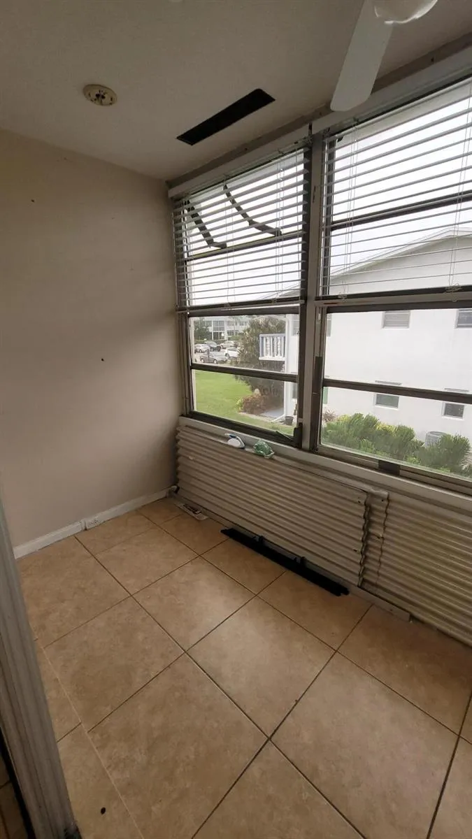208 EASTHAMPTON I West Palm Beach, FL 33417