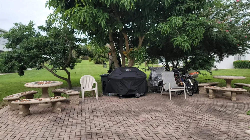 208 EASTHAMPTON I West Palm Beach, FL 33417