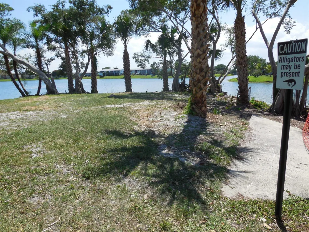 208 EASTHAMPTON I West Palm Beach, FL 33417