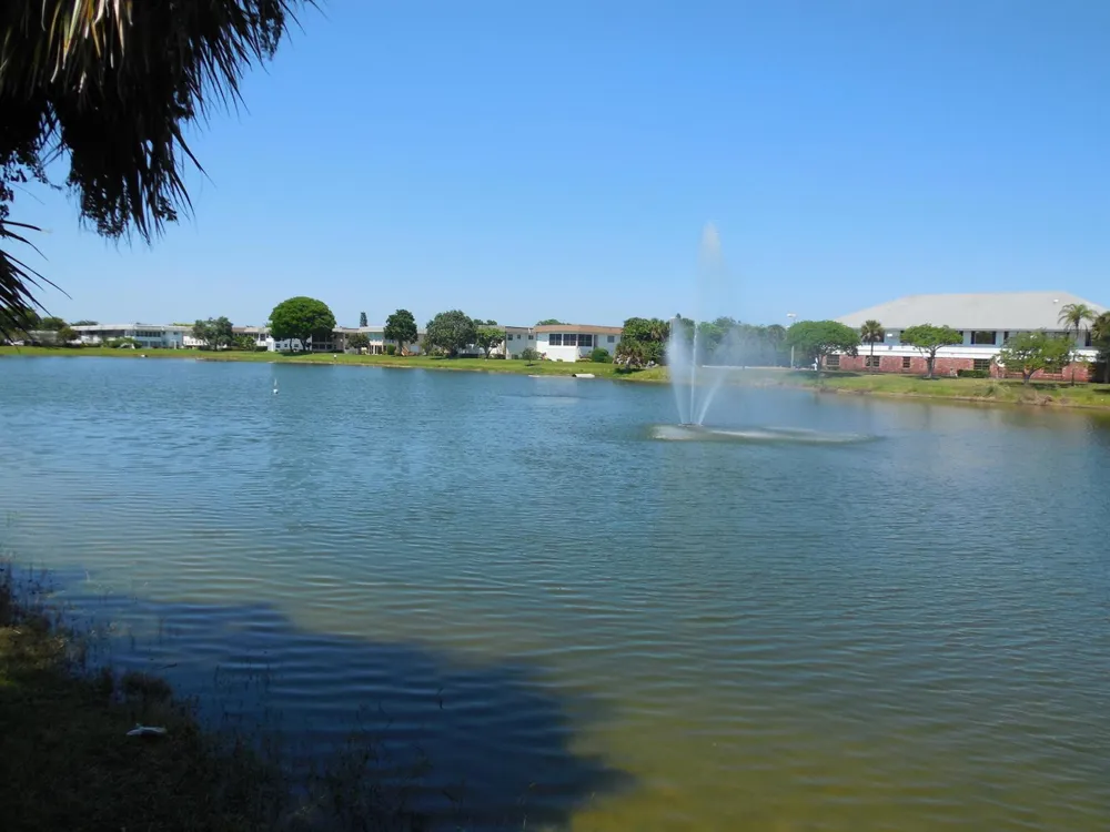 208 EASTHAMPTON I West Palm Beach, FL 33417