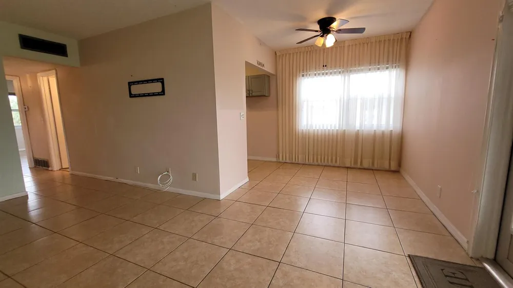208 EASTHAMPTON I West Palm Beach, FL 33417