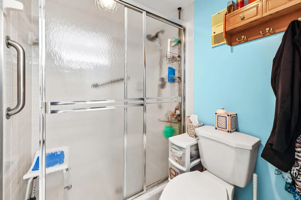 4725 LUCERNE LAKES BOULEVARD E #202 Lake Worth, FL 33467