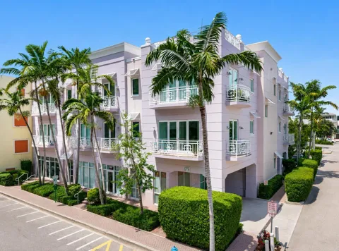 12 SE 1ST AVENUE #201