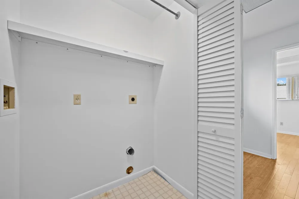 6151 Riverwalk Lane #Unit 8 Jupiter, FL 33458