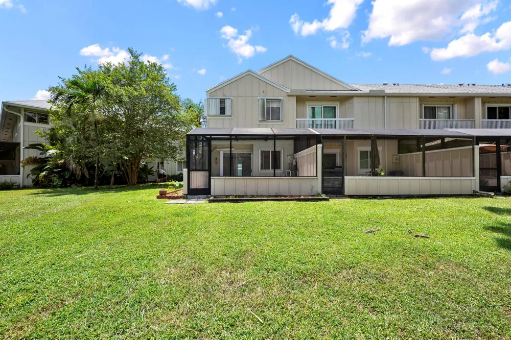 6151 Riverwalk Lane #Unit 8 Jupiter, FL 33458