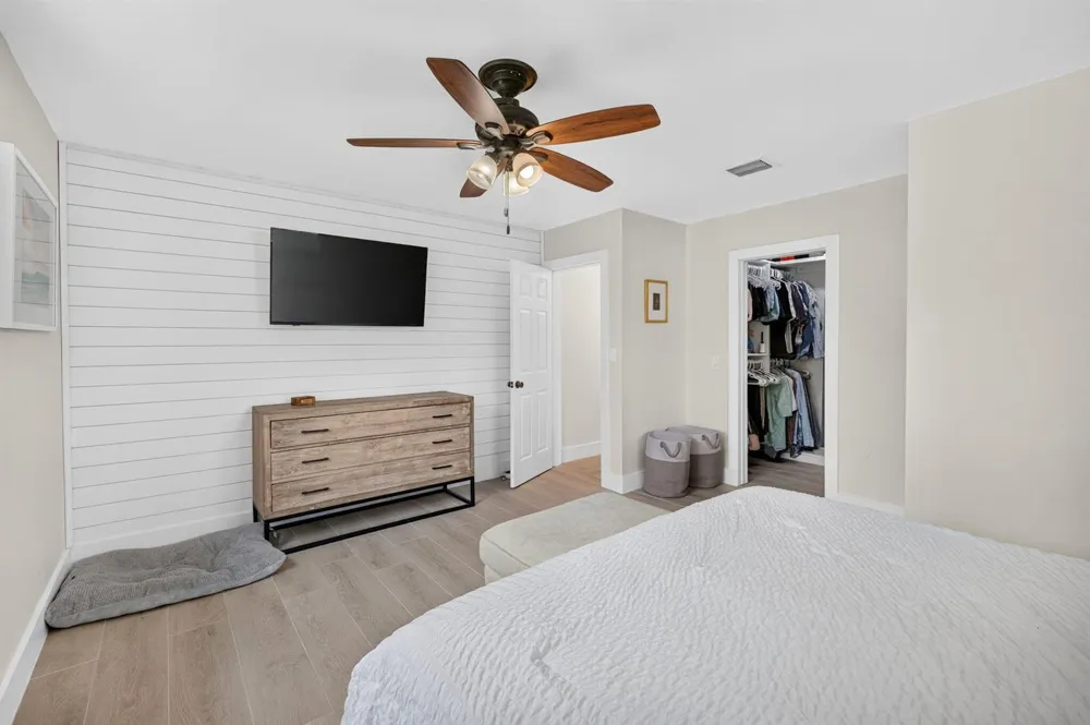 520 SE 14TH STREET Pompano Beach, FL 33060
