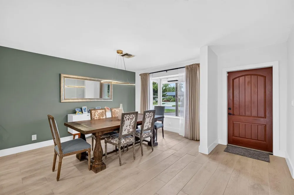 520 SE 14TH STREET Pompano Beach, FL 33060