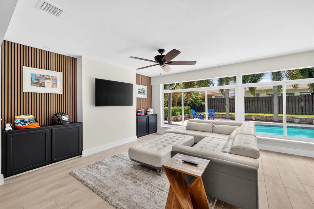 520 SE 14TH STREET Pompano Beach, FL 33060