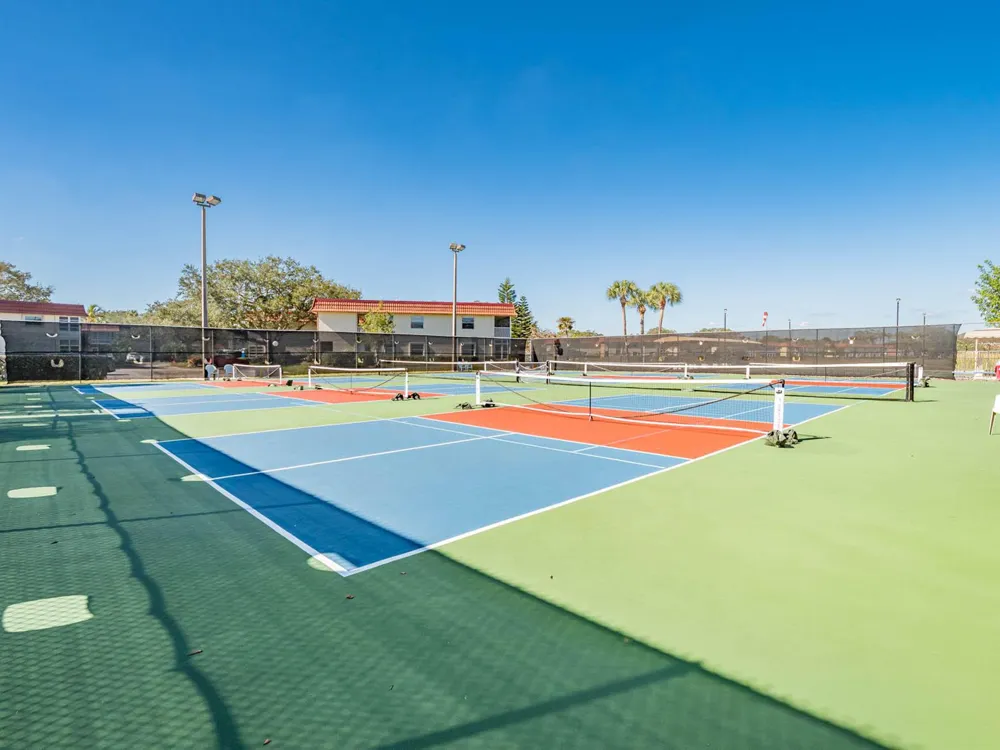 41 WOODLAND DRIVE #205 Vero Beach, FL 32962