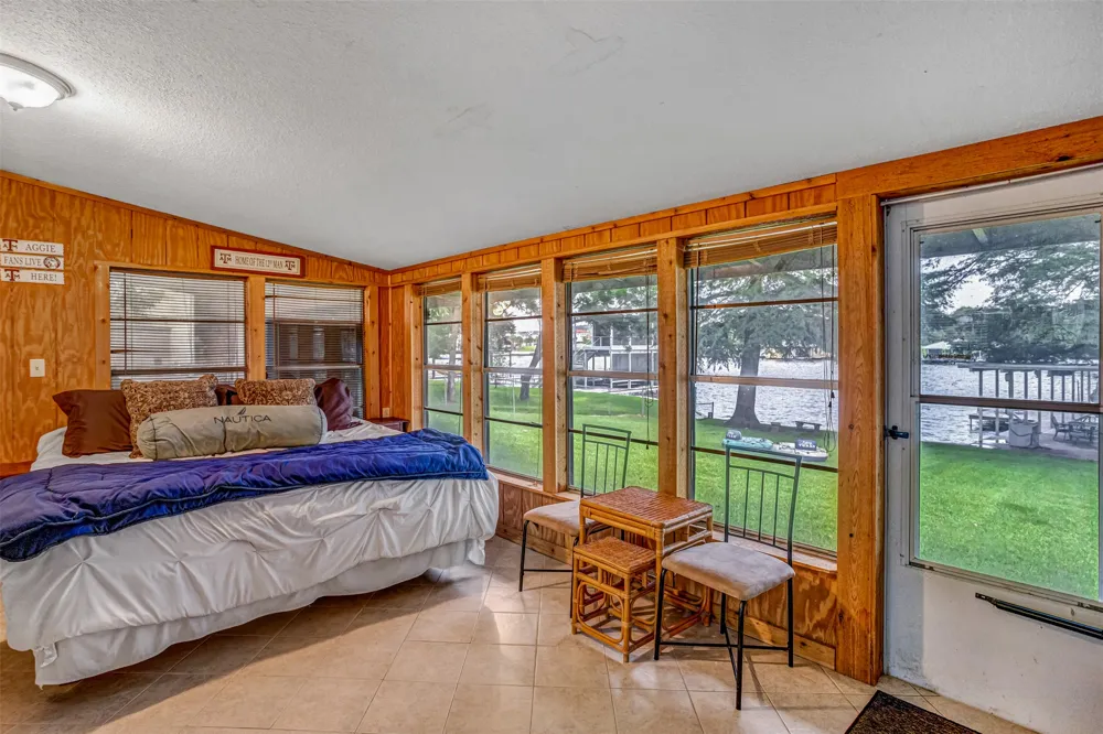 435 Ellen Williams Loop Kingsland, TX 78639