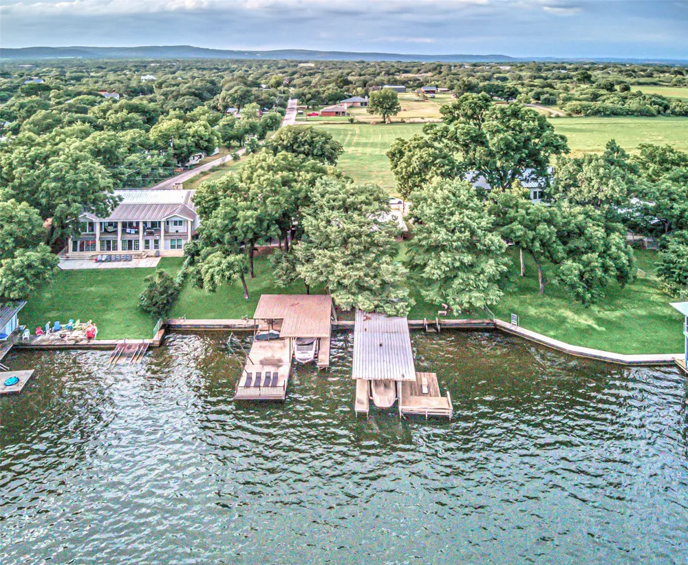 435 Ellen Williams Loop Kingsland, TX 78639