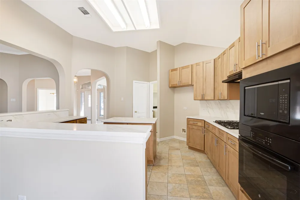 517 Quick Silver Drive DeSoto, TX 75115