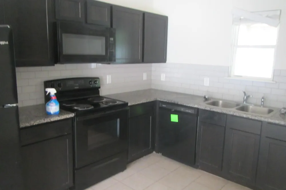 28612 Netawaka Huntsville, TX 77320