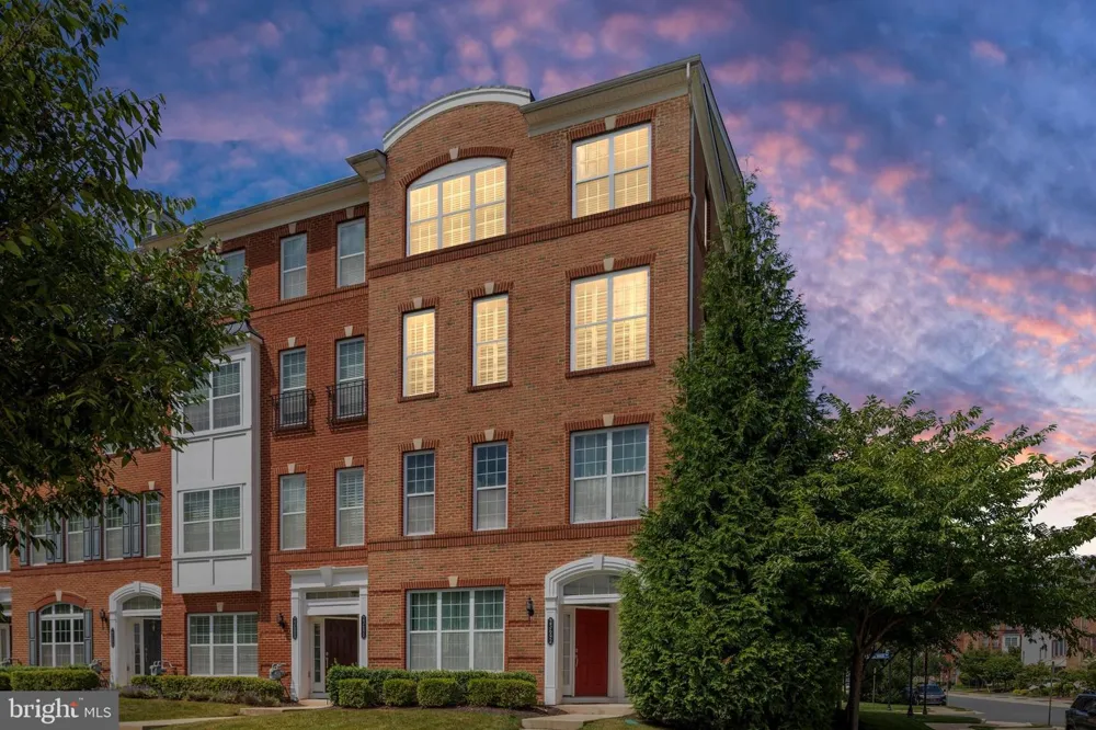 23694 HOPEWELL MANOR TERRACE Ashburn, VA 20148