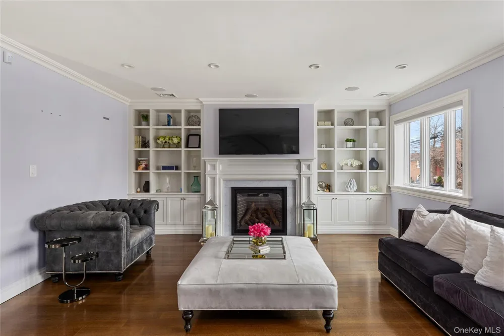 15496 Riverside Drive Whitestone, NY 11357