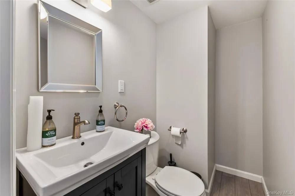 15496 Riverside Drive Whitestone, NY 11357