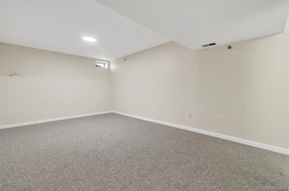 10-12 Chestnut Street #A202 Suffern, NY 10901