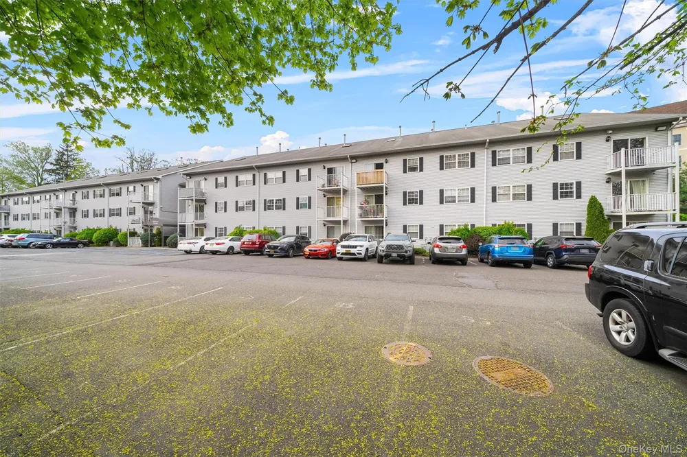 10-12 Chestnut Street #A202 Suffern, NY 10901