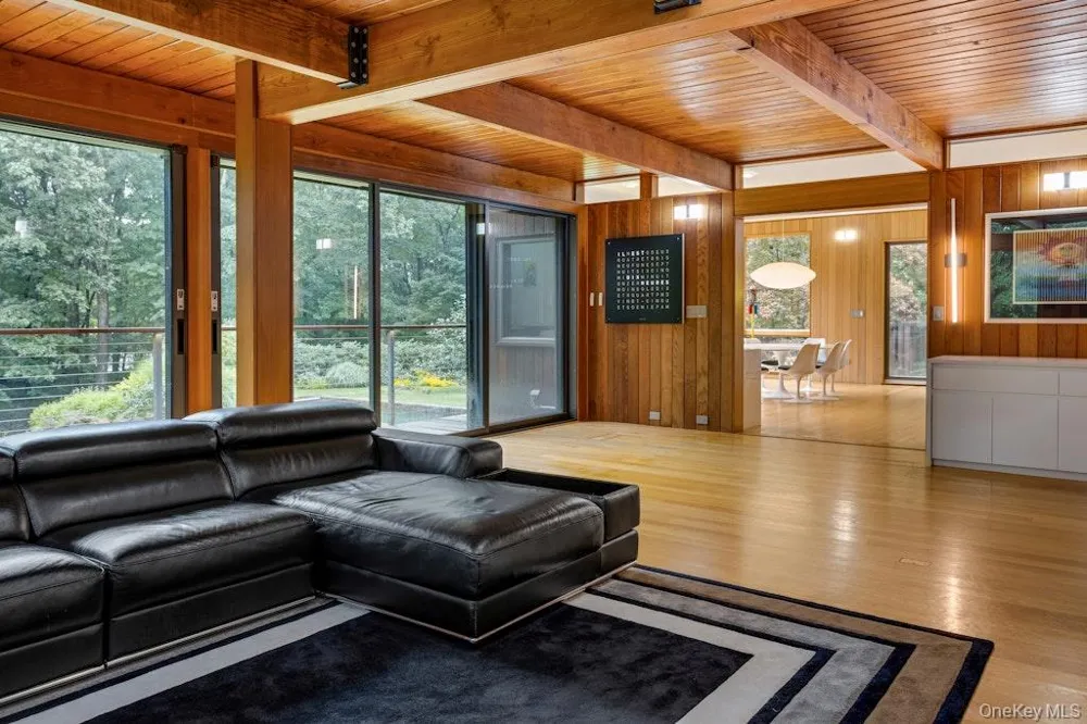 14 Cradle Rock Road E Pound Ridge, NY 10576