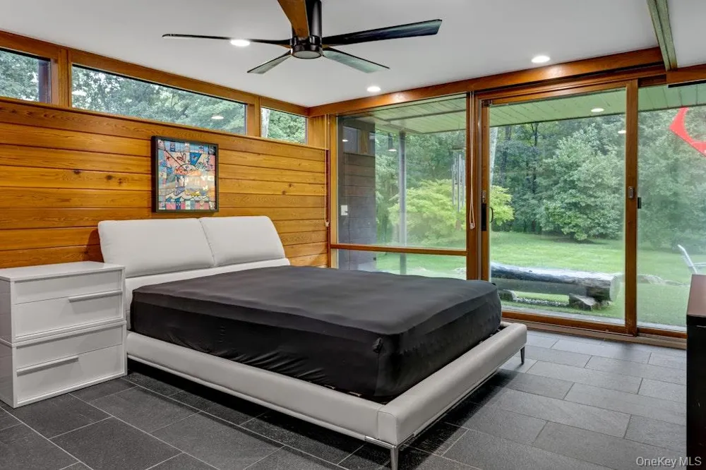 14 Cradle Rock Road E Pound Ridge, NY 10576