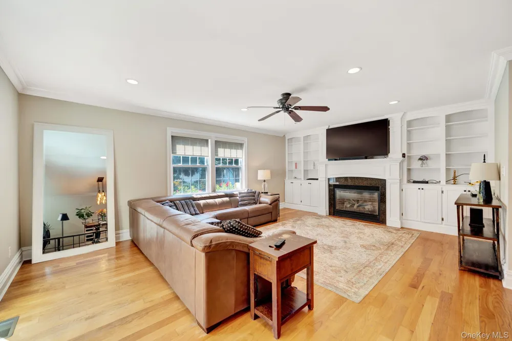 1836 Gardenia Avenue Merrick, NY 11566