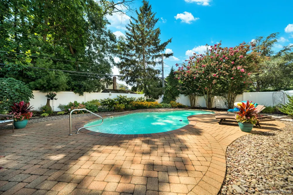 1836 Gardenia Avenue Merrick, NY 11566