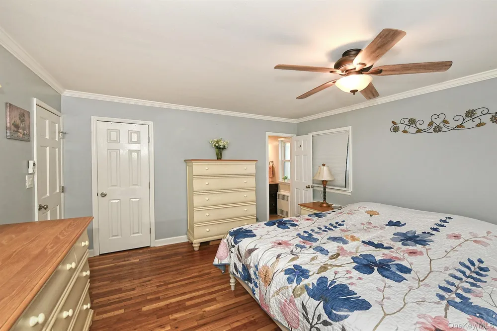 4039 Hahn Avenue Bethpage, NY 11714
