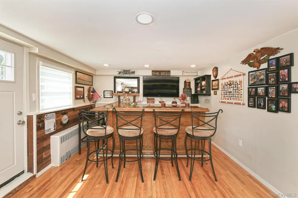 4039 Hahn Avenue Bethpage, NY 11714