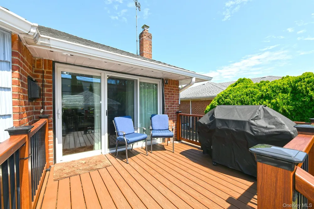 4039 Hahn Avenue Bethpage, NY 11714
